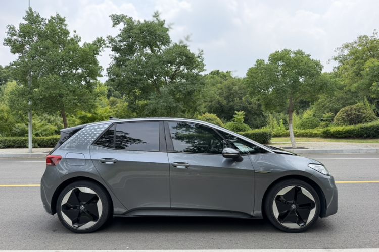 Used Volkswagen ID.3 2023 Upgraded Model Pure Intelligent Enjoyment Version Exterior 4