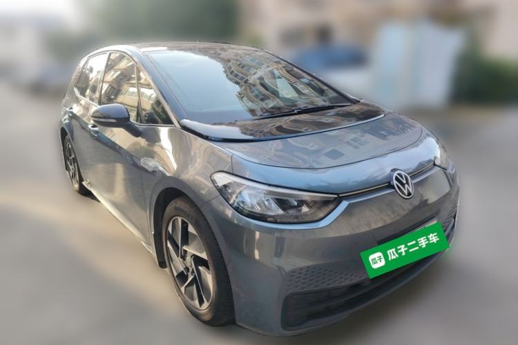 Used Volkswagen ID.3 2023 Pure Smart Edition Front Right 45 Deg