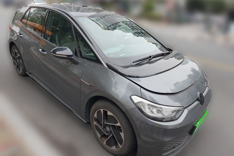 Used Volkswagen ID.3 2023 Pure Smart Edition Front Right 45 Deg