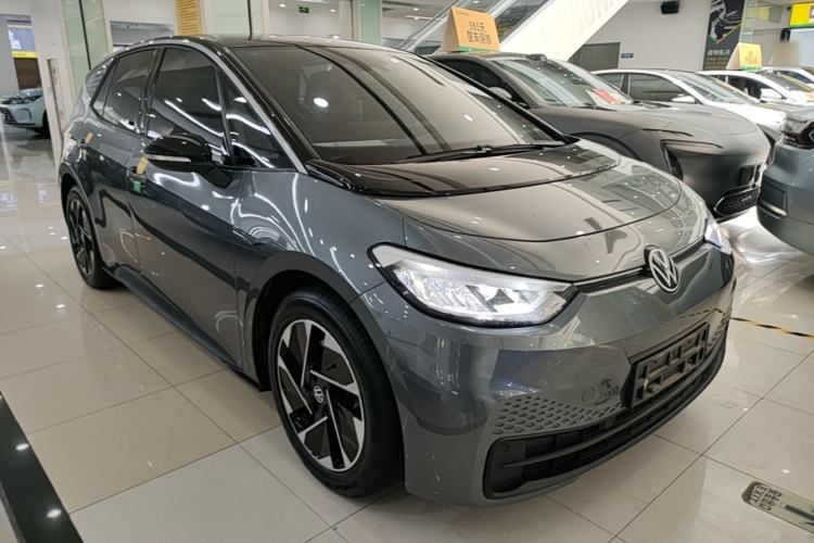 Used Volkswagen ID.3 2023 Upgraded Model Pure Intelligent Enjoyment Version Front Right 45 Deg