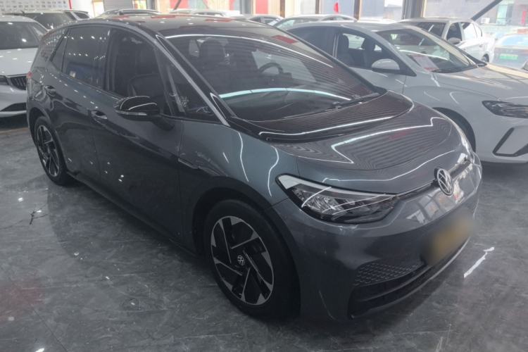 Used Volkswagen ID.3 2023 Pure Smart Edition Front Right 45 Deg