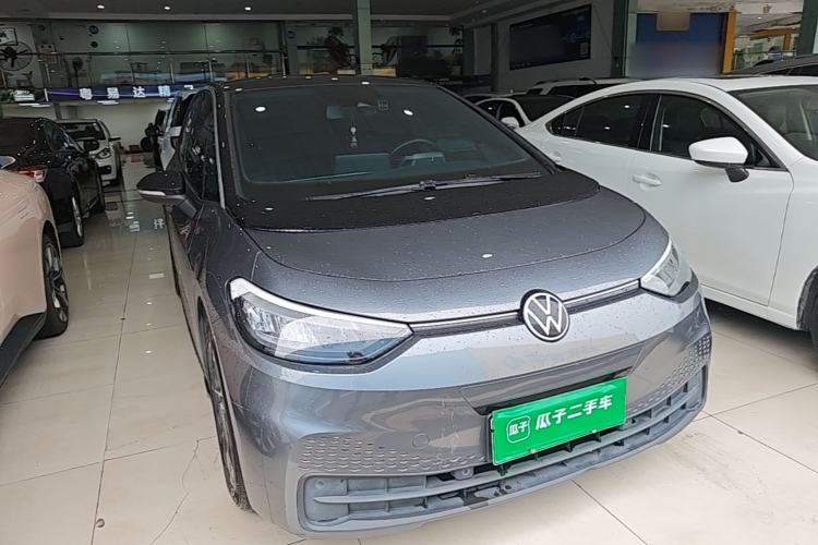 Used Volkswagen ID.3 2023 Pure Smart Edition Front Right 45 Deg