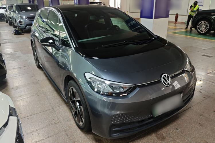 Used Volkswagen ID.3 2023 Upgraded Model Pure Intelligent Enjoyment Version Front Right 45 Deg