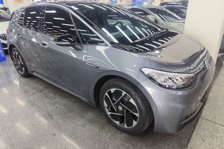Used Volkswagen ID.3 2023 Upgraded Model Pure Intelligent Enjoyment Version Front Right 45 Deg