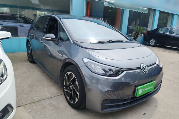 Used Volkswagen ID.3 2023 Upgraded Model Pure Intelligent Enjoyment Version Front Right 45 Deg