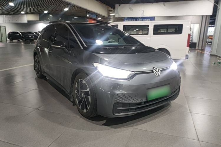 Used Volkswagen ID.3 2023 Upgraded Model Pure Intelligent Enjoyment Version Front Right 45 Deg
