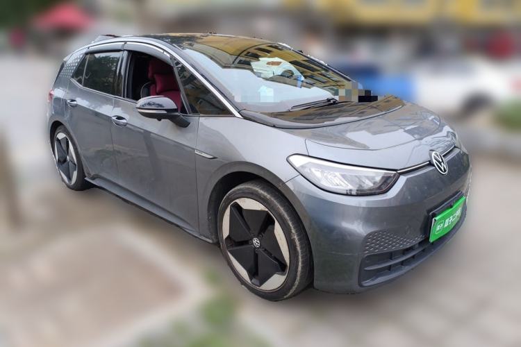 Used Volkswagen ID.3 2023 Pure Smart Edition Front Right 45 Deg