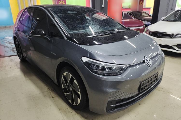 Used Volkswagen ID.3 2023 Pure Smart Edition Front Right 45 Deg