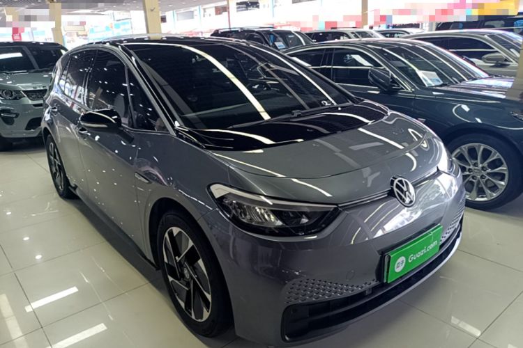 Used Volkswagen ID.3 2023 Pure Smart Edition Front Right 45 Deg