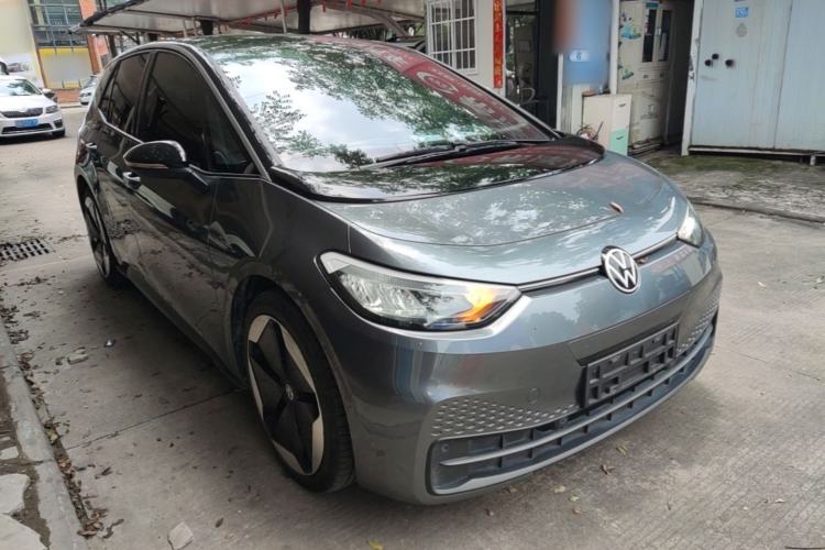 Used Volkswagen ID.3 2023 Upgraded Model Pure Intelligent Enjoyment Version Front Right 45 Deg