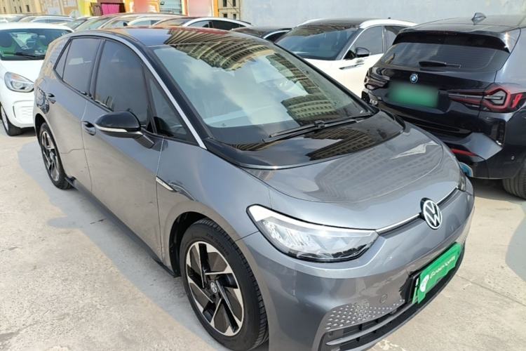 Used Volkswagen ID.3 2023 Upgraded Model Pure Intelligent Enjoyment Version Front Right 45 Deg