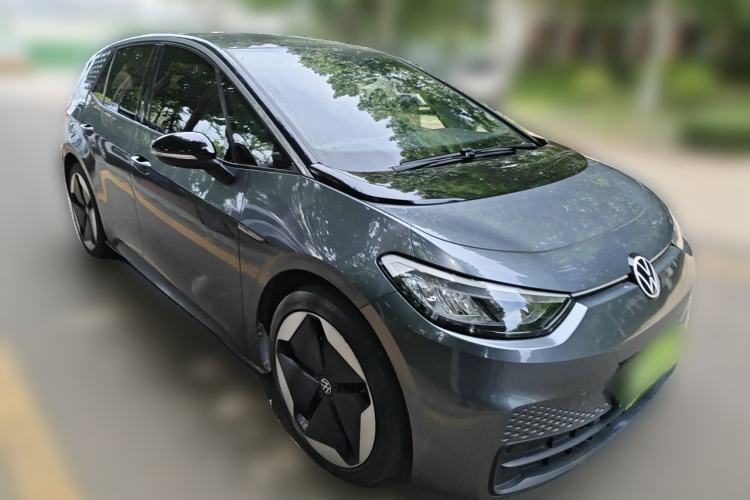 Used Volkswagen ID.3 2023 Upgraded Model Pure Intelligent Enjoyment Version Front Right 45 Deg