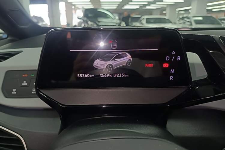 Used Volkswagen ID.3 2023 Pure Smart Edition Instrument Cluster
