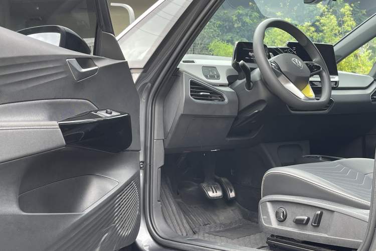 Used Volkswagen ID.3 2023 Upgraded Model Pure Intelligent Enjoyment Version Interior 3
