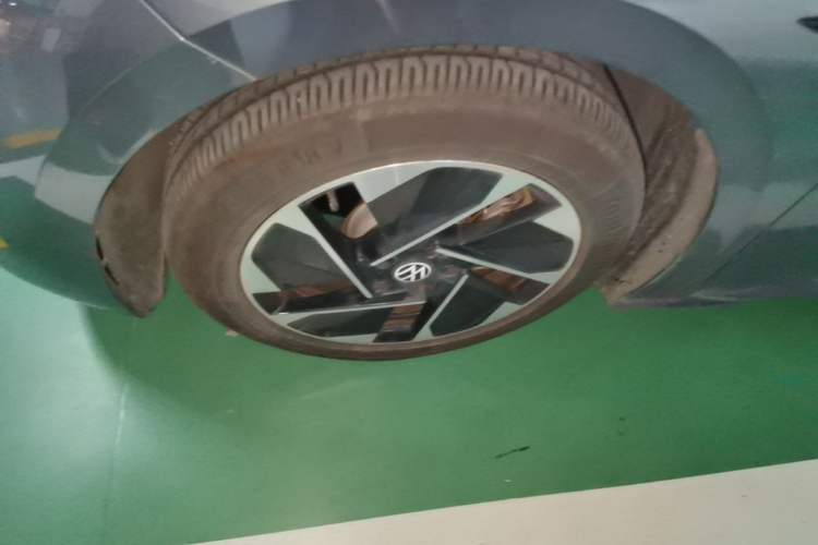 Used Volkswagen ID.3 2023 Upgraded Model Pure Intelligent Enjoyment Version Left Front Wheel Hub