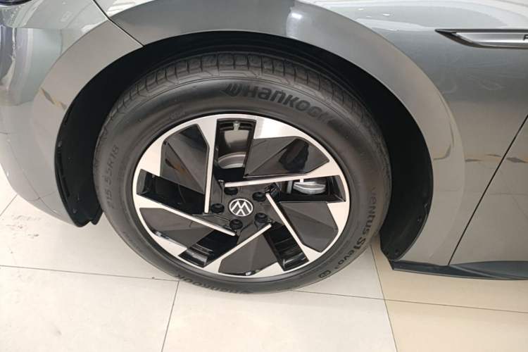 Used Volkswagen ID.3 2023 Upgraded Model Pure Intelligent Enjoyment Version Left Front Wheel Hub
