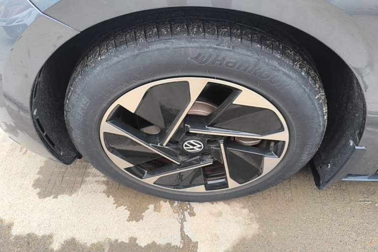 Used Volkswagen ID.3 2023 Upgraded Model Pure Intelligent Enjoyment Version Left Front Wheel Hub