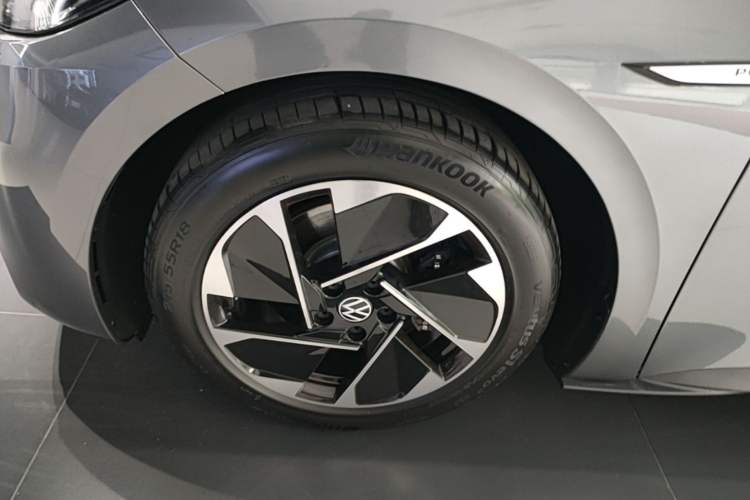 Used Volkswagen ID.3 2023 Upgraded Model Pure Intelligent Enjoyment Version Left Front Wheel Hub