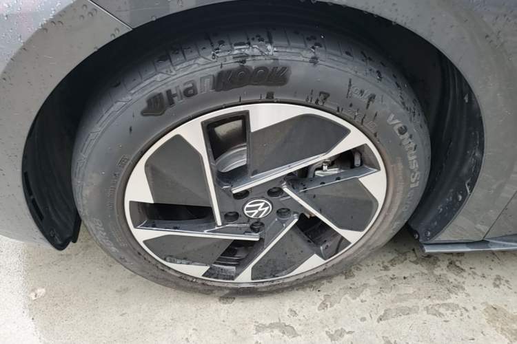 Used Volkswagen ID.3 2023 Upgraded Model Pure Intelligent Enjoyment Version Left Front Wheel Hub