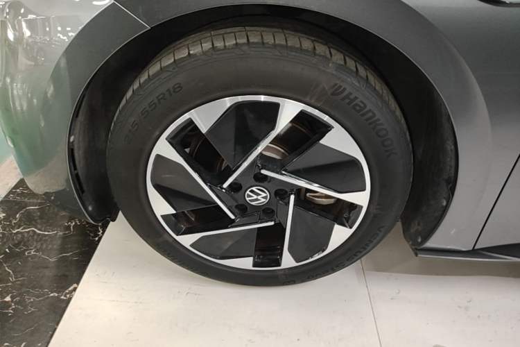 Used Volkswagen ID.3 2023 Upgraded Model Pure Intelligent Enjoyment Version Left Front Wheel Hub