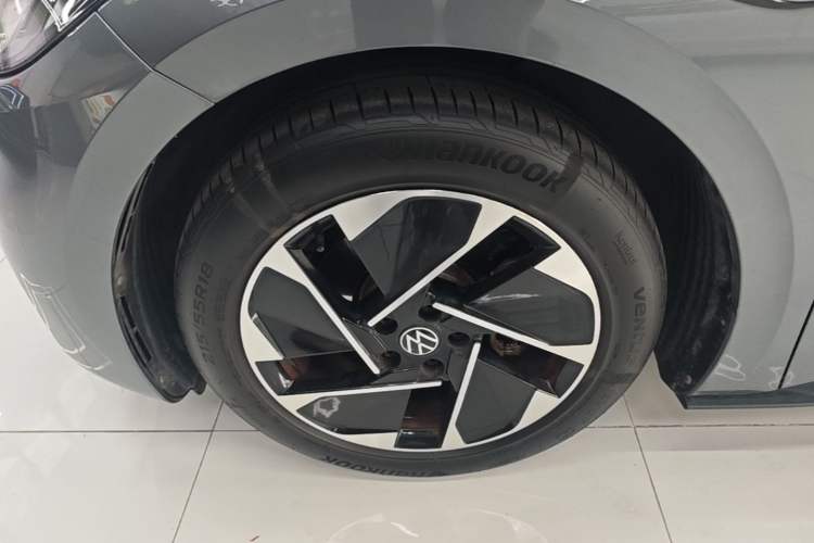 Used Volkswagen ID.3 2023 Pure Smart Edition Left Front Wheel Hub