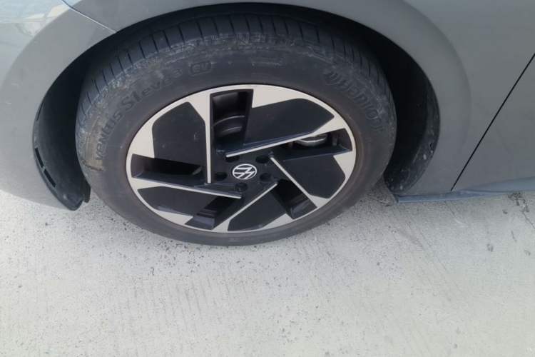 Used Volkswagen ID.3 2023 Upgraded Model Pure Intelligent Enjoyment Version Left Front Wheel Hub