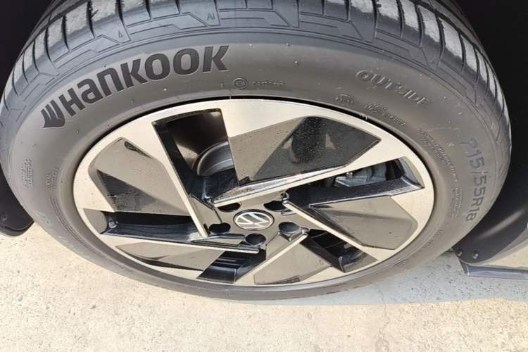 Used Volkswagen ID.3 2023 Upgraded Model Pure Intelligent Enjoyment Version Left Front Wheel Hub