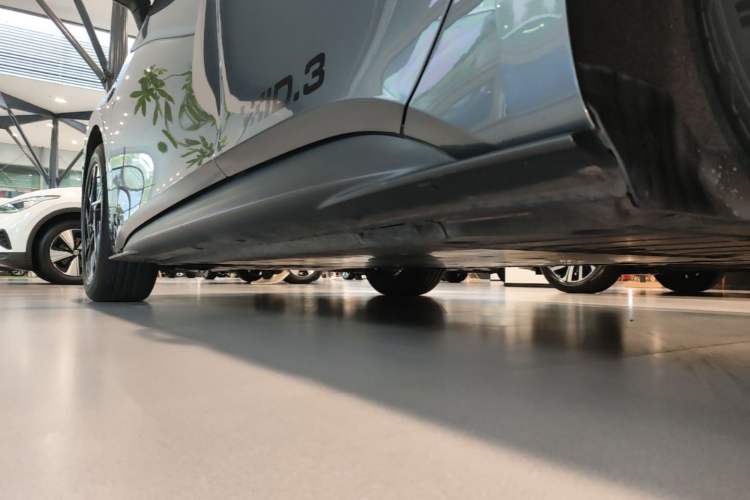 Used Volkswagen ID.3 2023 Upgraded Model Pure Intelligent Enjoyment Version Left Side Sill