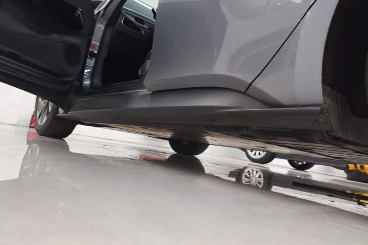 Used Volkswagen ID.3 2023 Pure Smart Edition Left Side Sill