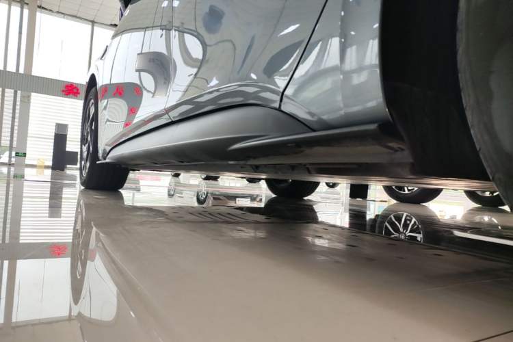 Used Volkswagen ID.3 2023 Upgraded Model Pure Intelligent Enjoyment Version Left Side Sill