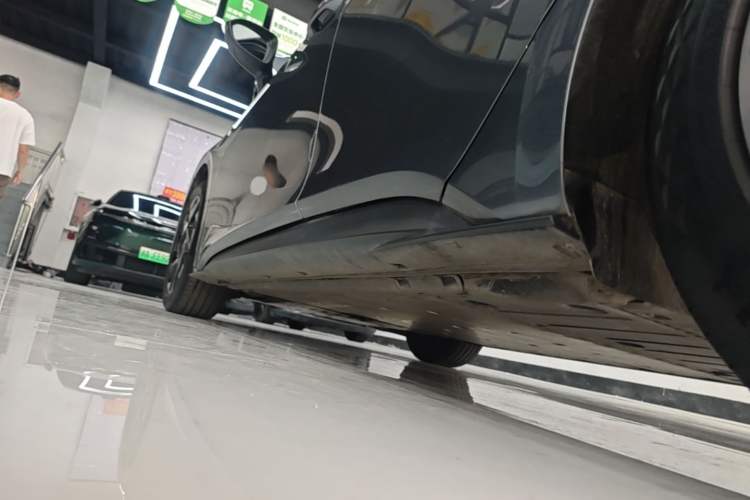 Used Volkswagen ID.3 2023 Pure Smart Edition Left Side Sill