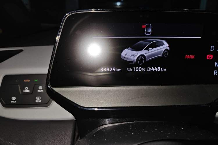 Used Volkswagen ID.3 2023 Upgraded Model Pure Intelligent Enjoyment Version Odometer Close Up