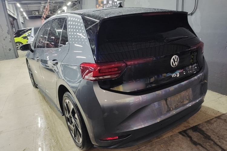 Used Volkswagen ID.3 2023 Pure Smart Edition Rear Left 45 Deg