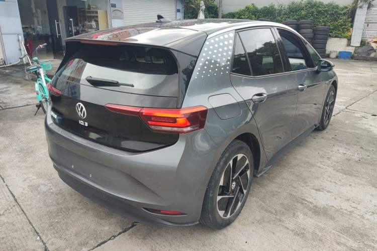 Used Volkswagen ID.3 2023 Pure Smart Edition Rear Right 45 Deg