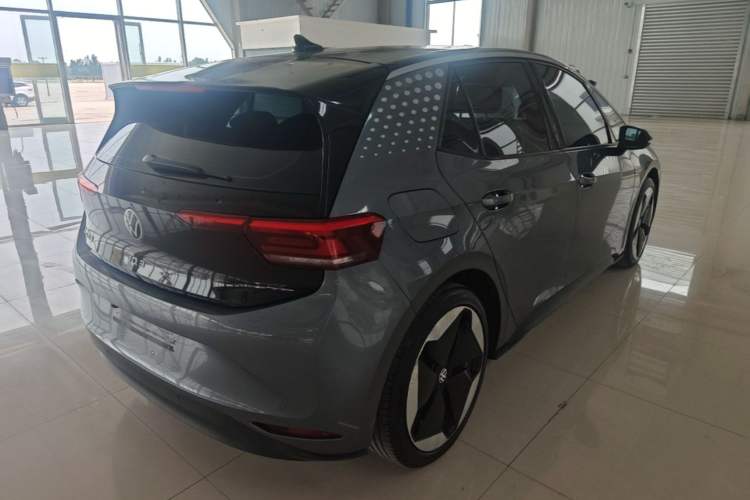 Used Volkswagen ID.3 2023 Pure Smart Edition Rear Right 45 Deg