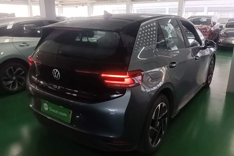 Used Volkswagen ID.3 2023 Pure Smart Edition Rear Right 45 Deg