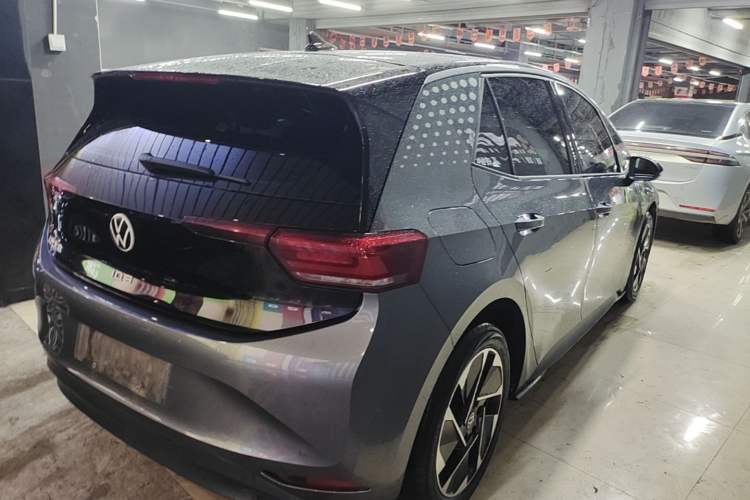 Used Volkswagen ID.3 2023 Pure Smart Edition Rear Right 45 Deg