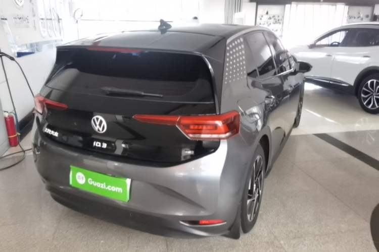 Used Volkswagen ID.3 2023 Pure Smart Edition Rear Right 45 Deg
