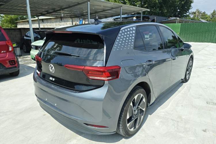 Used Volkswagen ID.3 2023 Pure Smart Edition Rear Right 45 Deg