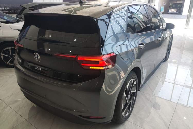 Used Volkswagen ID.3 2023 Upgraded Model Pure Intelligent Enjoyment Version Rear Right 45 Deg