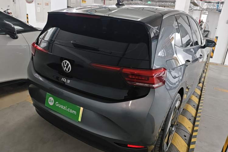 Used Volkswagen ID.3 2023 Pure Smart Edition Rear Right 45 Deg