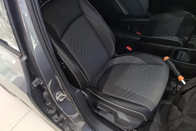Used Volkswagen ID.3 2023 Upgraded Model Pure Intelligent Enjoyment Version Right Front Seat