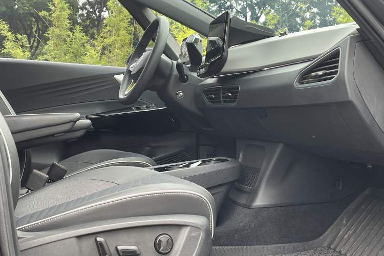 Used Volkswagen ID.3 2023 Upgraded Model Pure Intelligent Enjoyment Version Right Front Seat