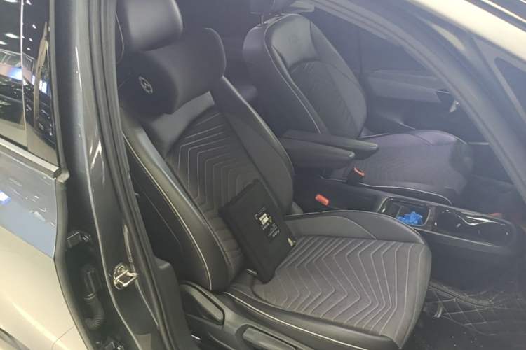 Used Volkswagen ID.3 2023 Pure Smart Edition Right Front Seat