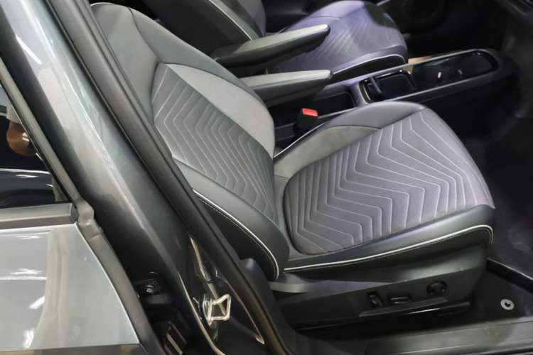 Used Volkswagen ID.3 2023 Upgraded Model Pure Intelligent Enjoyment Version Right Front Seat