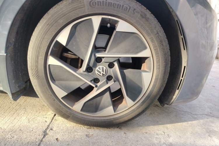 Used Volkswagen ID.3 2023 Pure Smart Edition Right Front Wheel Hub
