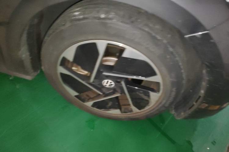 Used Volkswagen ID.3 2023 Pure Smart Edition Right Front Wheel Hub
