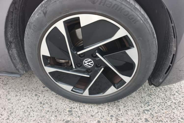 Used Volkswagen ID.3 2023 Pure Smart Edition Right Front Wheel Hub