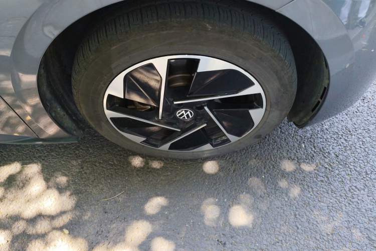 Used Volkswagen ID.3 2023 Pure Smart Edition Right Front Wheel Hub
