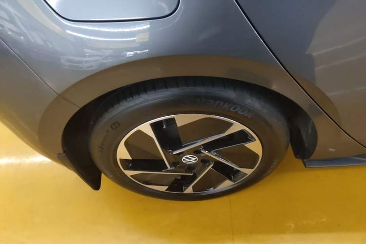 Used Volkswagen ID.3 2023 Upgraded Model Pure Intelligent Enjoyment Version Right Rear Wheel Hub